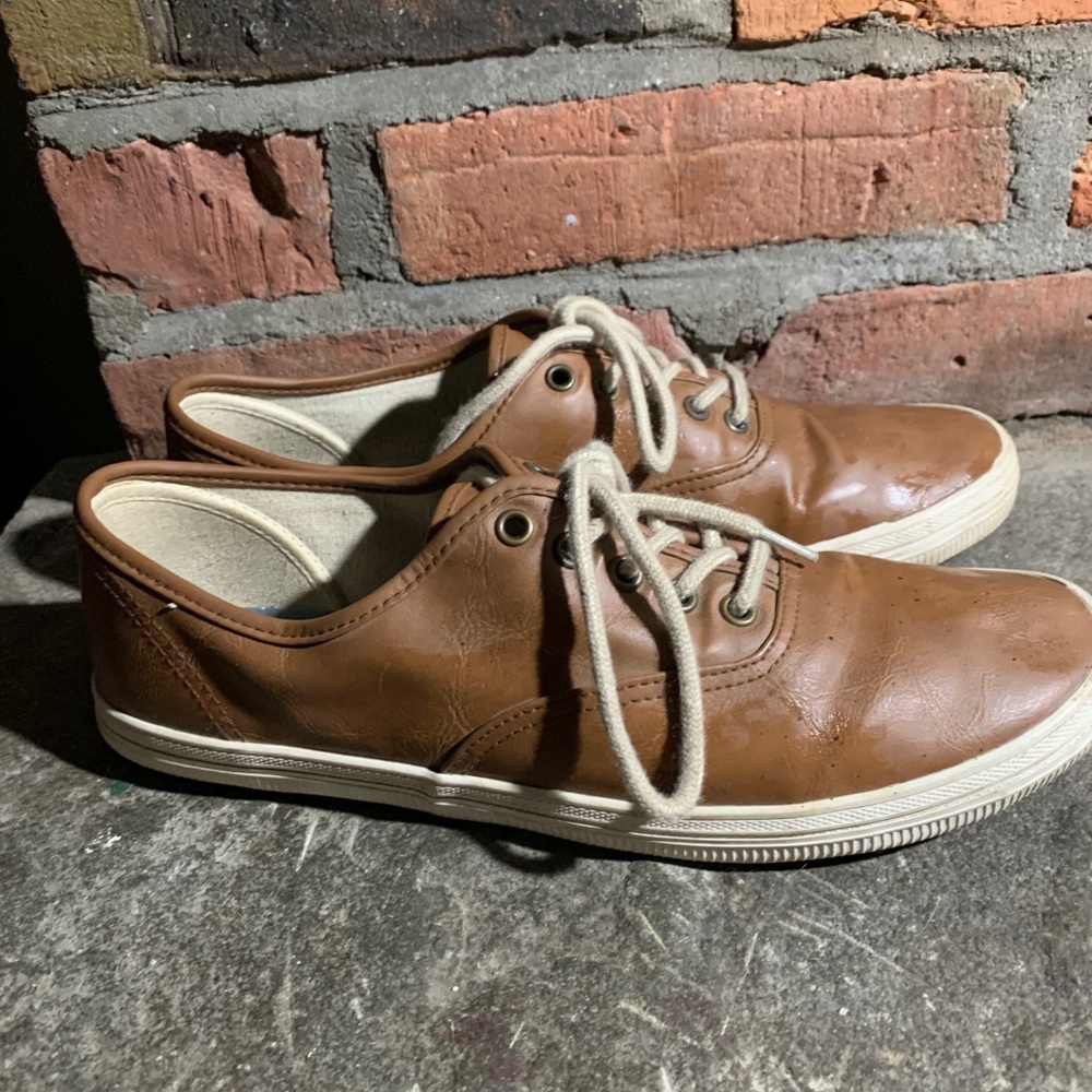 Leather sneakers.